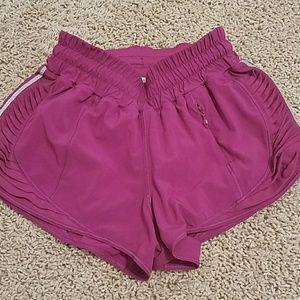 Size 2 lululemon shorts
